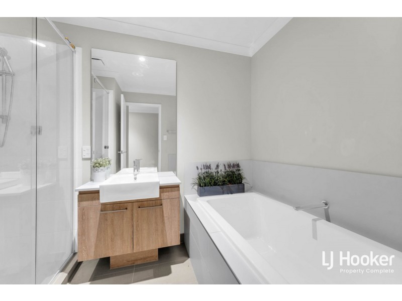 5 Pumice Lane, Yarrabilba QLD 4207