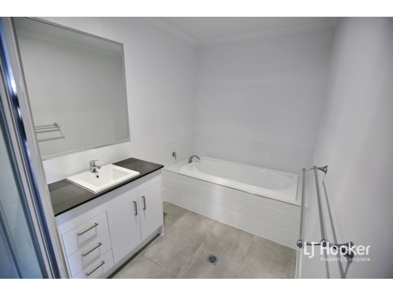 64 Darnell Street, Yarrabilba QLD 4207