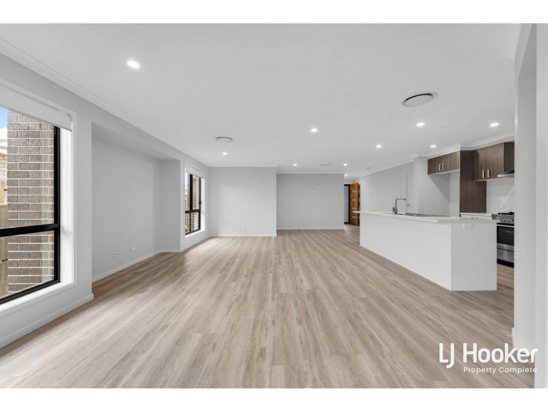 6 Expedition Road, Yarrabilba QLD 4207