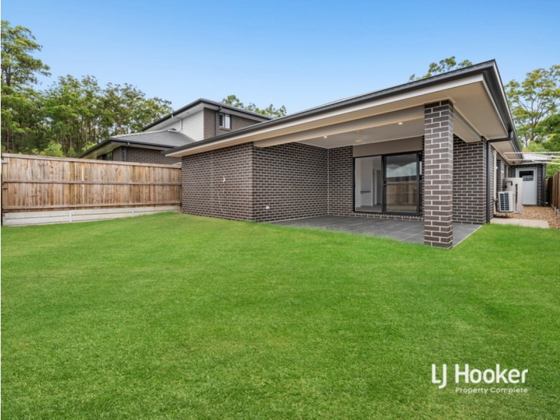 33 Flinders Drive, Yarrabilba QLD 4207