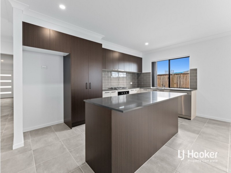 33 Flinders Drive, Yarrabilba QLD 4207