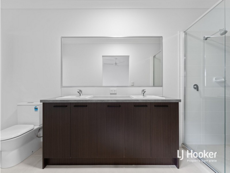 33 Flinders Drive, Yarrabilba QLD 4207