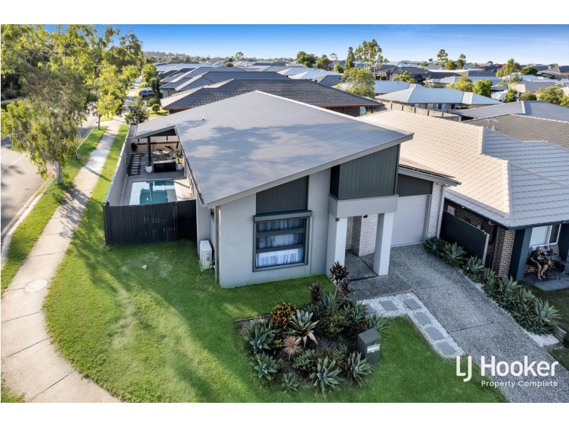 15 Tomlinson Street, Yarrabilba QLD 4207