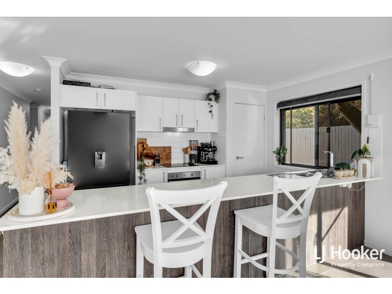15 Tomlinson Street, Yarrabilba QLD 4207