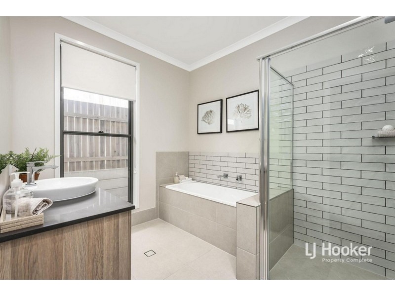 56 Expedition Road, Yarrabilba QLD 4207