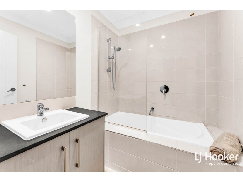 18/8 Highlands Street, Yarrabilba QLD 4207