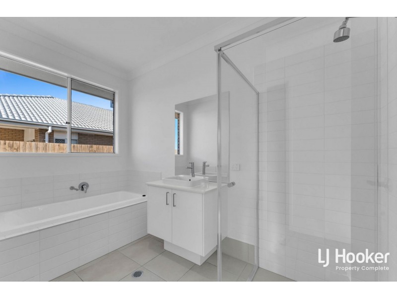 46 Hexham Street, Yarrabilba QLD 4207
