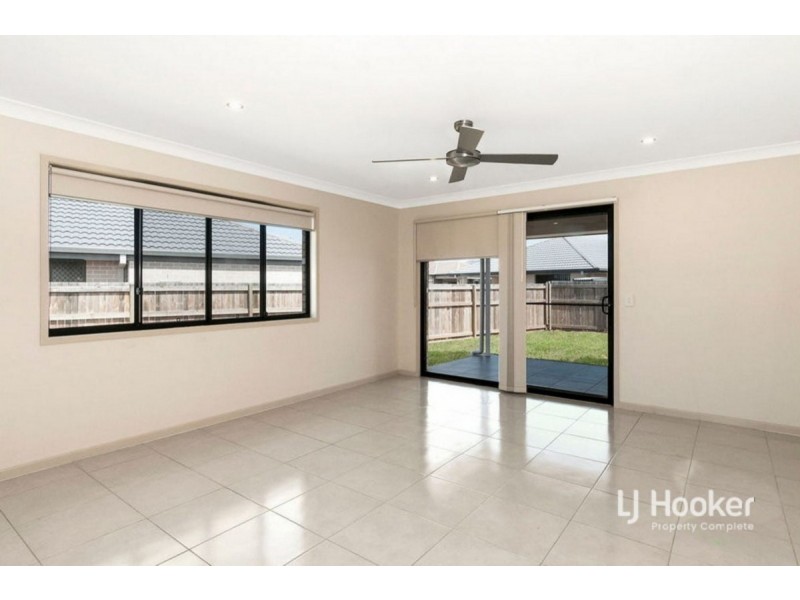 6 Buxton Avenue, Yarrabilba QLD 4207