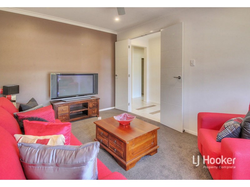 9 Autumnfield Avenue, Yarrabilba QLD 4207