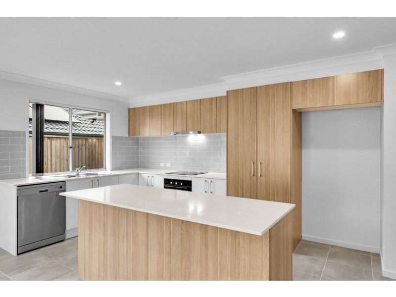 50 Belhaven Avenue, Yarrabilba QLD 4207