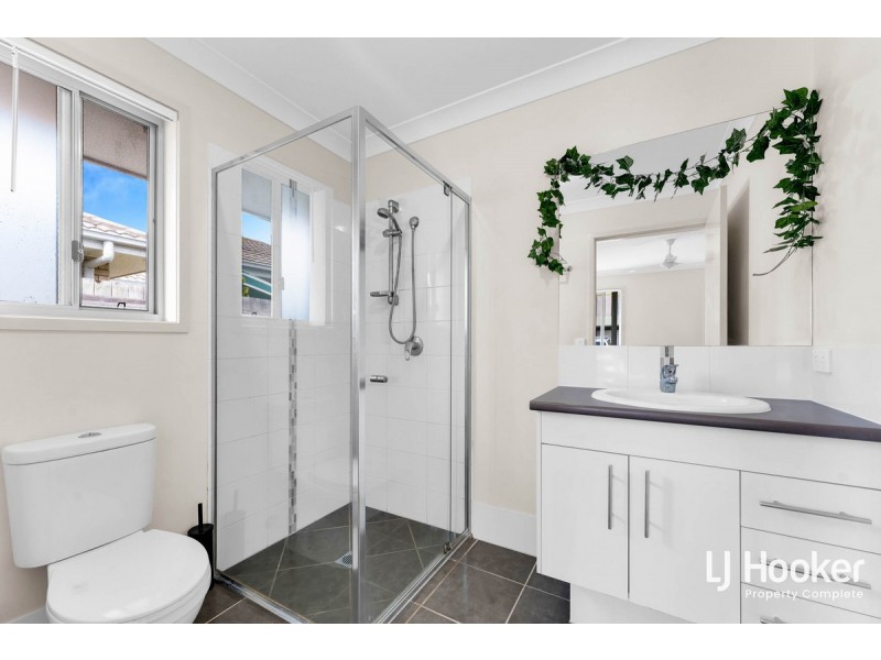 3 Peak Lane, Yarrabilba QLD 4207