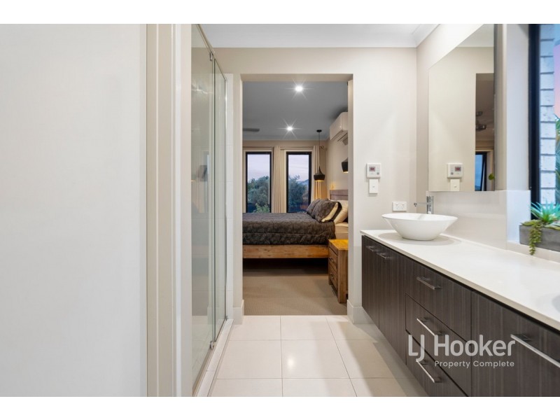 4 Winterpeak Close, Yarrabilba QLD 4207