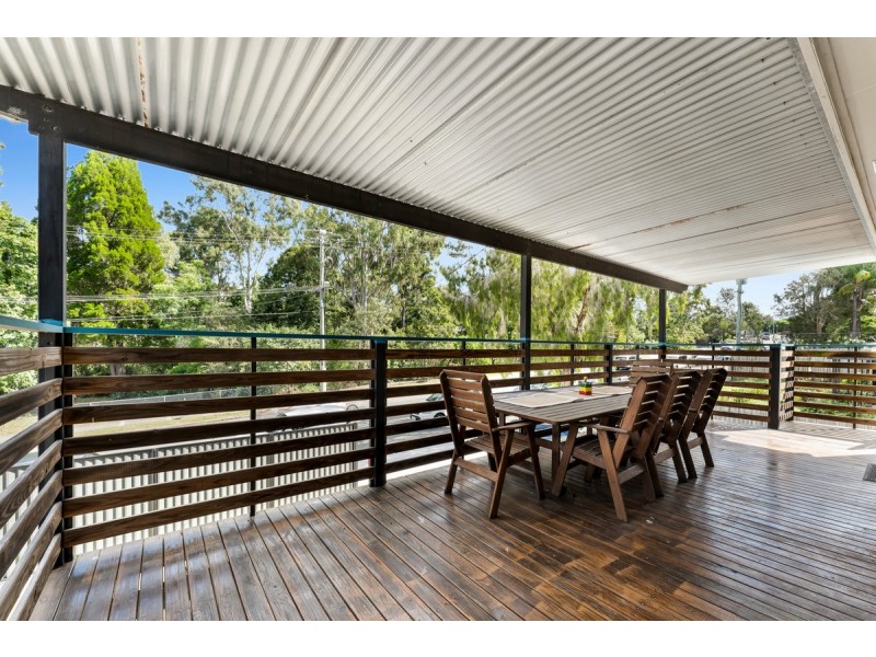 22 Green Road, Regents Park QLD 4118