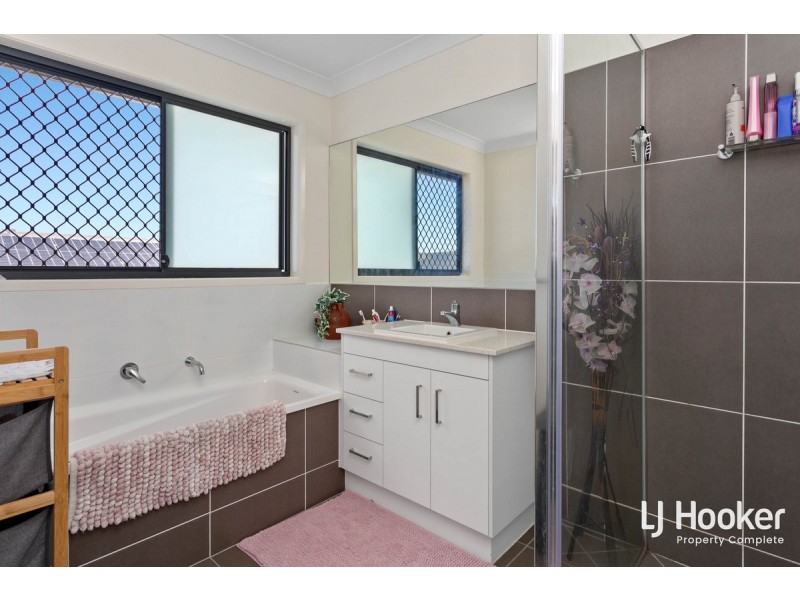 25 Darrau Avenue, Yarrabilba QLD 4207