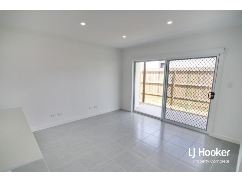 10 Diller Drive, Crestmead QLD 4132