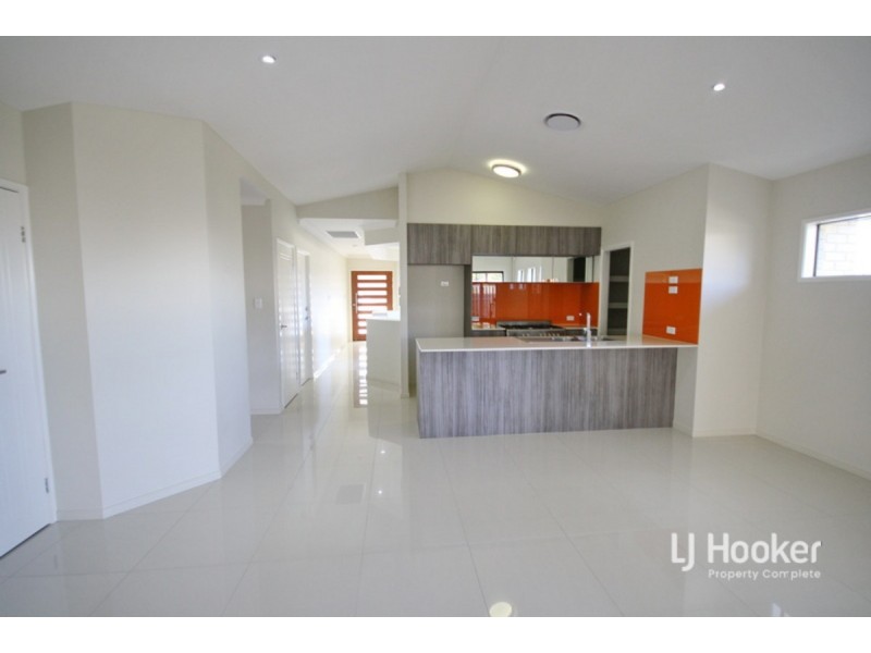 15 Autumnfield Avenue, Yarrabilba QLD 4207