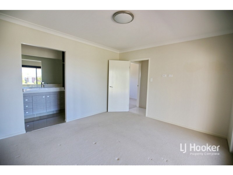 15 Autumnfield Avenue, Yarrabilba QLD 4207