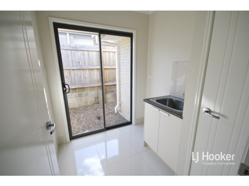 15 Autumnfield Avenue, Yarrabilba QLD 4207