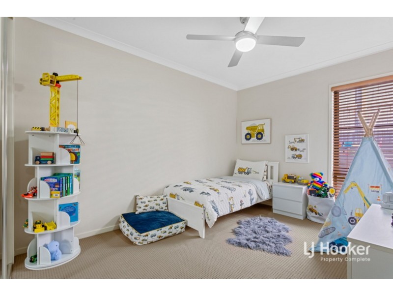 34 Winterpeak Close, Yarrabilba QLD 4207