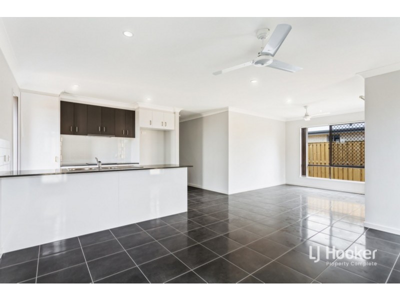 3 Bayes Road, Logan Reserve QLD 4133