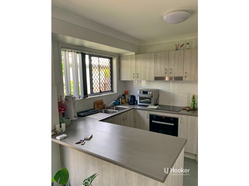 2/93B First Avenue, Marsden QLD 4132