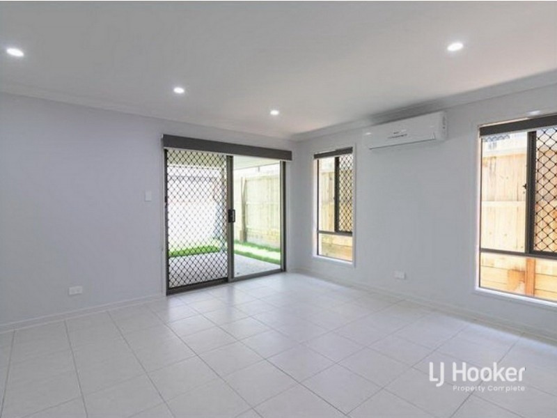 8 Flint Street, Yarrabilba QLD 4207