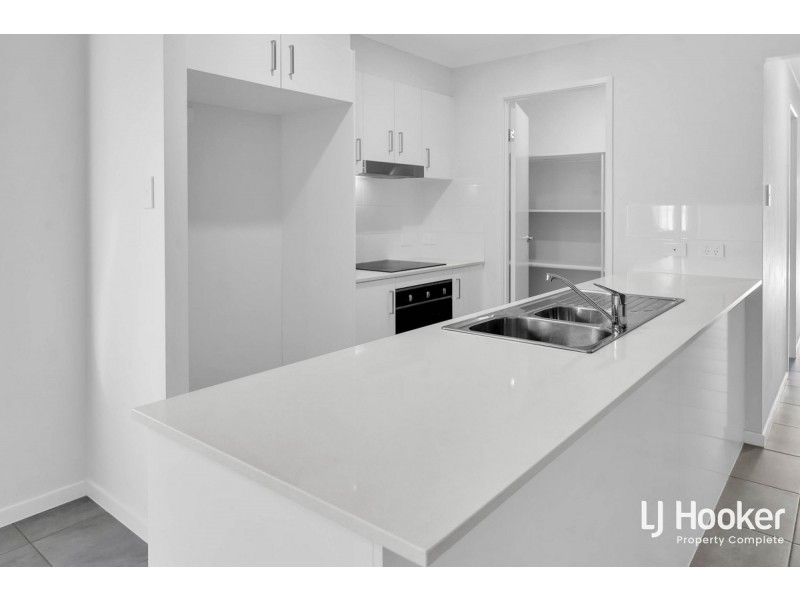 69 Tamborine Street, South Ripley QLD 4306