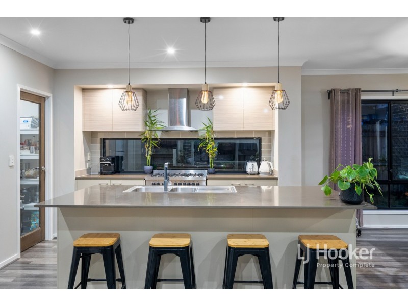 4 Winterpeak Close, Yarrabilba QLD 4207