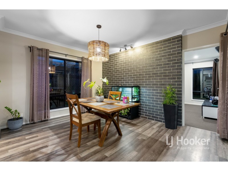4 Winterpeak Close, Yarrabilba QLD 4207