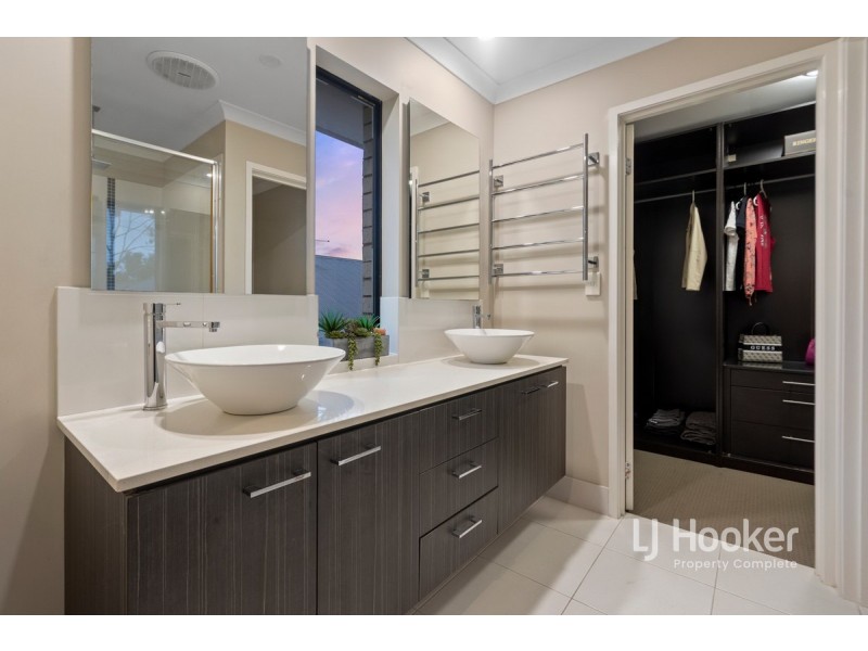 4 Winterpeak Close, Yarrabilba QLD 4207