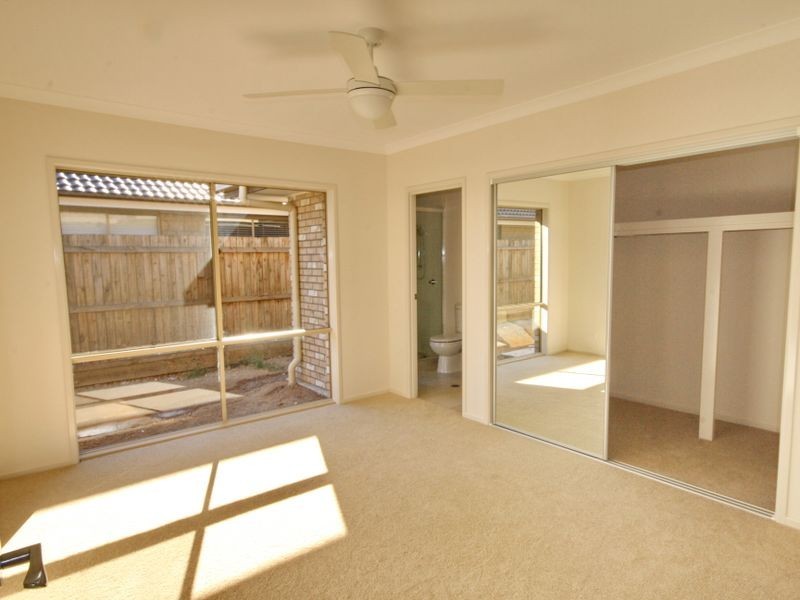 7 Huggins Avenue, Alberton QLD 4207