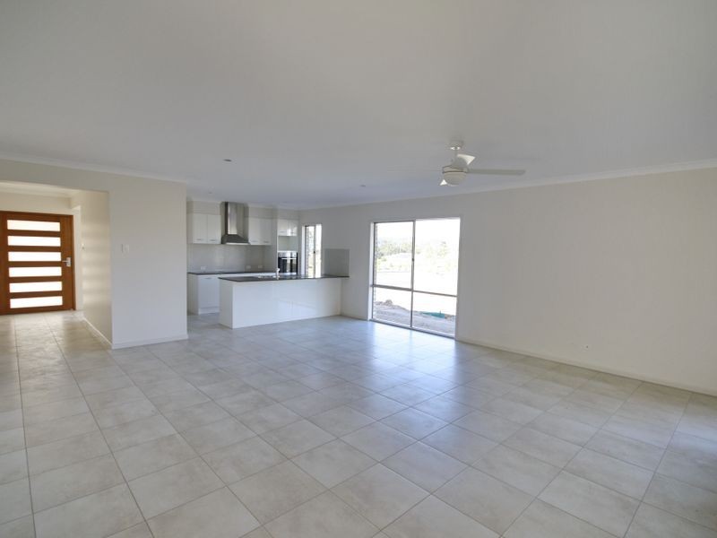 7 Huggins Avenue, Alberton QLD 4207