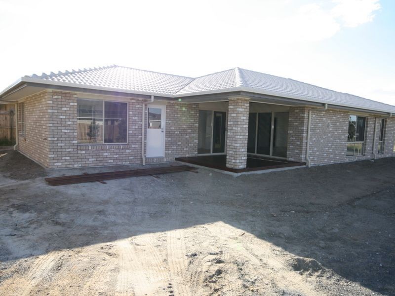 7 Huggins Avenue, Alberton QLD 4207