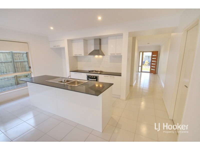 9 Skyblue Circuit, Yarrabilba QLD 4207