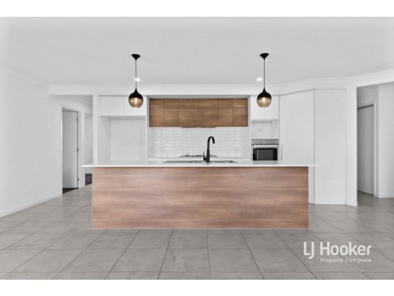 5 Cambridge Circuit, Yarrabilba QLD 4207