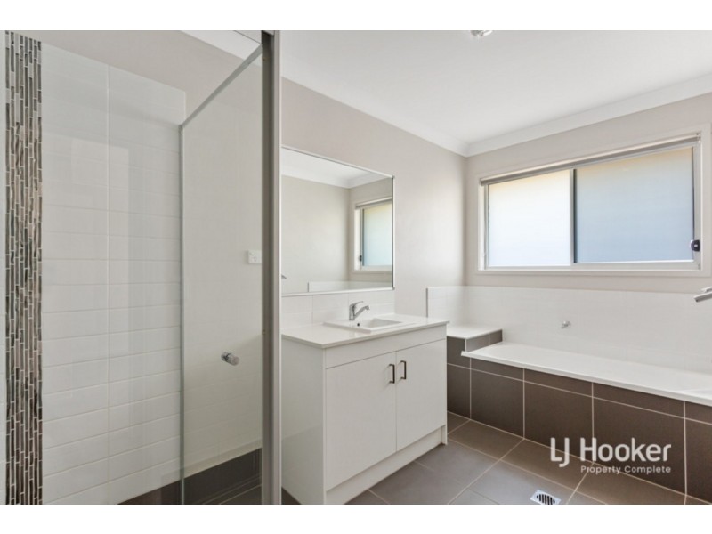 95 Woodward Avenue, Yarrabilba QLD 4207