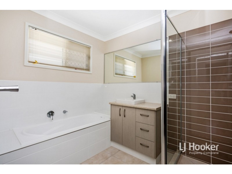 2/13 Bright Street, Yarrabilba QLD 4207