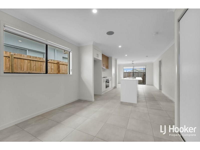 26 Yellowstone Circuit, Yarrabilba QLD 4207