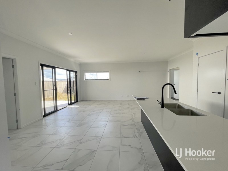 37 Belhaven Avenue, Yarrabilba QLD 4207