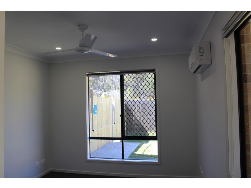 1 & 2/32 Ryrie Court, Park Ridge QLD 4125