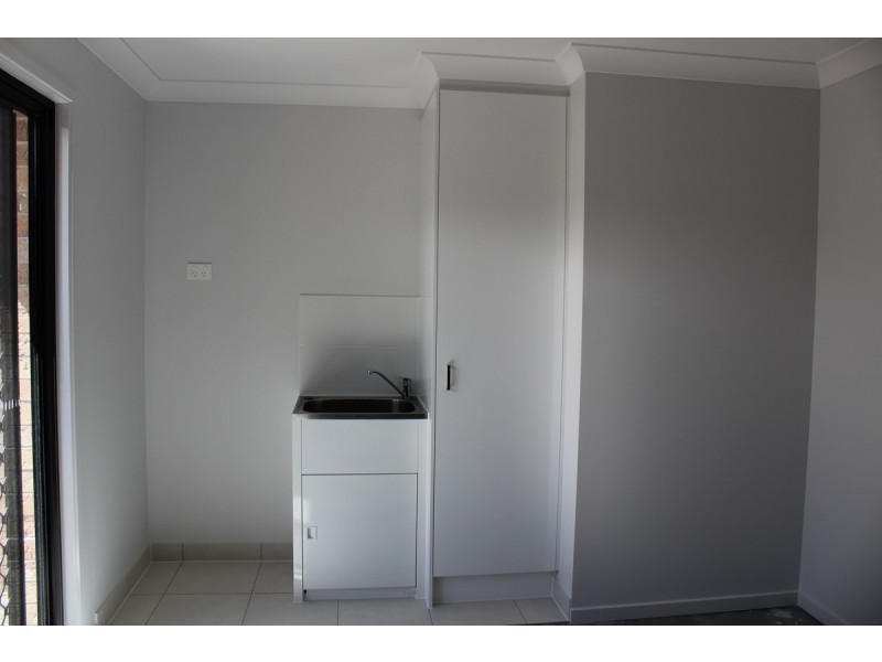1 & 2/32 Ryrie Court, Park Ridge QLD 4125
