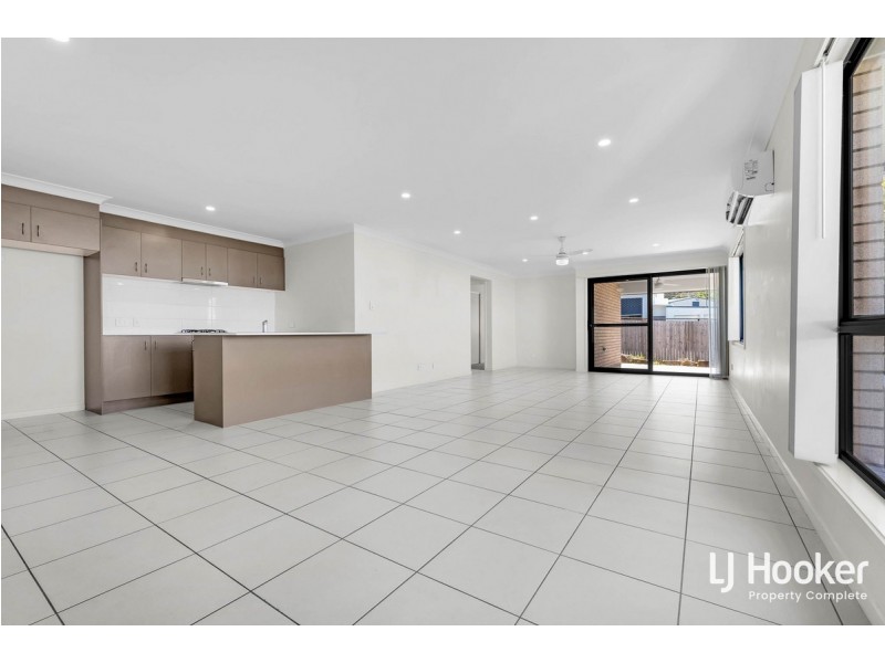 3 Chandon Court, Hillcrest QLD 4118