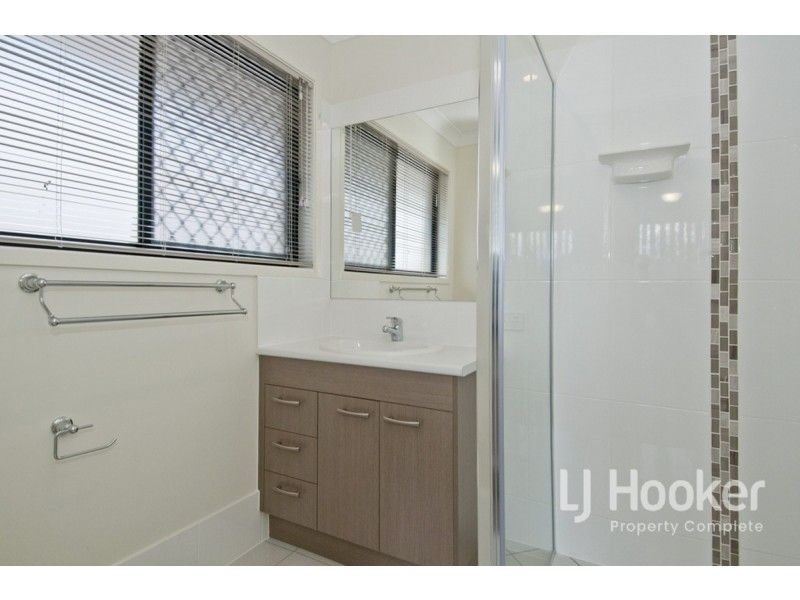 8 Kurgan Lane, Yarrabilba QLD 4207