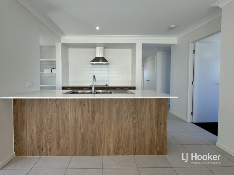 31 Breckenridge Road, Logan Reserve QLD 4133