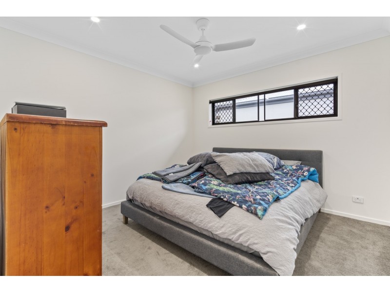 27 Pike Road, South Maclean QLD 4280