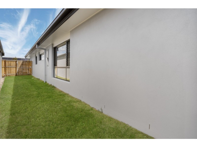 27 Pike Road, South Maclean QLD 4280