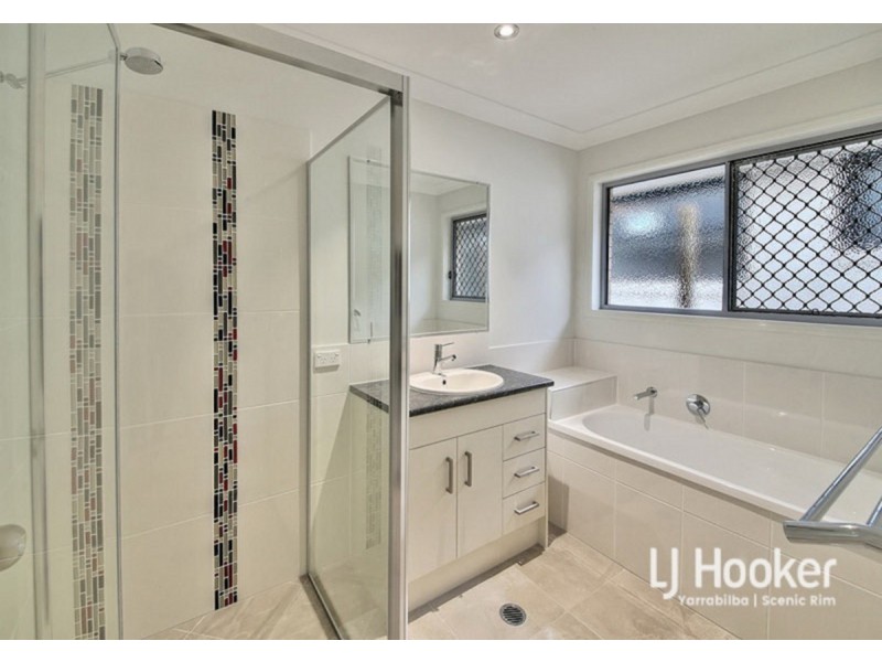 8 Bailey Street, Yarrabilba QLD 4207