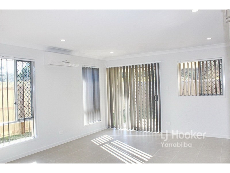 1&2/30 Ryrie Court, Park Ridge QLD 4125