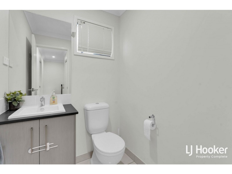 17/8 Highlands Street, Yarrabilba QLD 4207