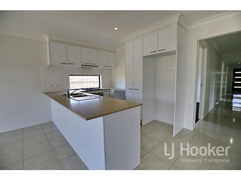 1 Pinehill Street, Yarrabilba QLD 4207